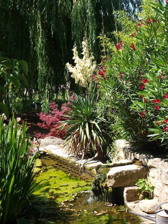 Jardin D'Antan Bed & Breakfast Ansouis Eksteriør bilde